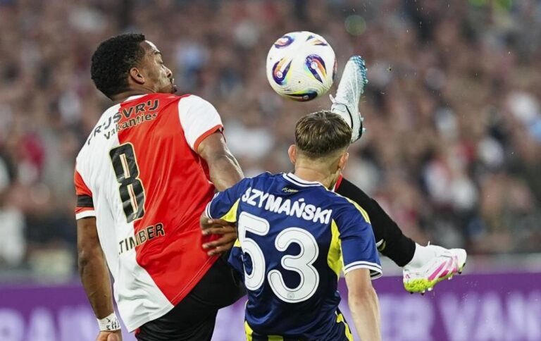 Tribünlerin Çılgın Evrimi: İlk Taraftarlar Kimlerdi?